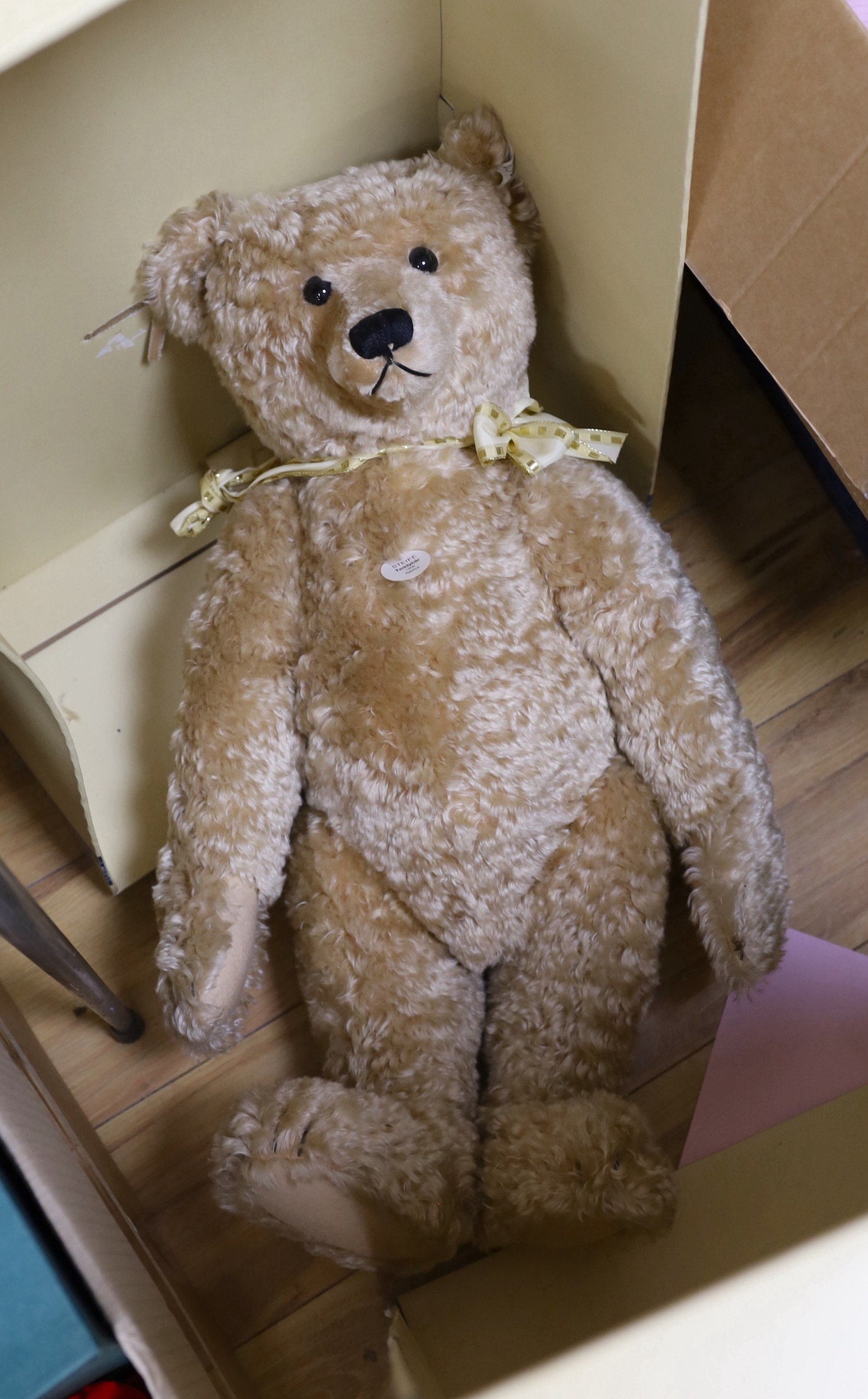 A Steiff Replica 1909 65cm blonde, box and certificate